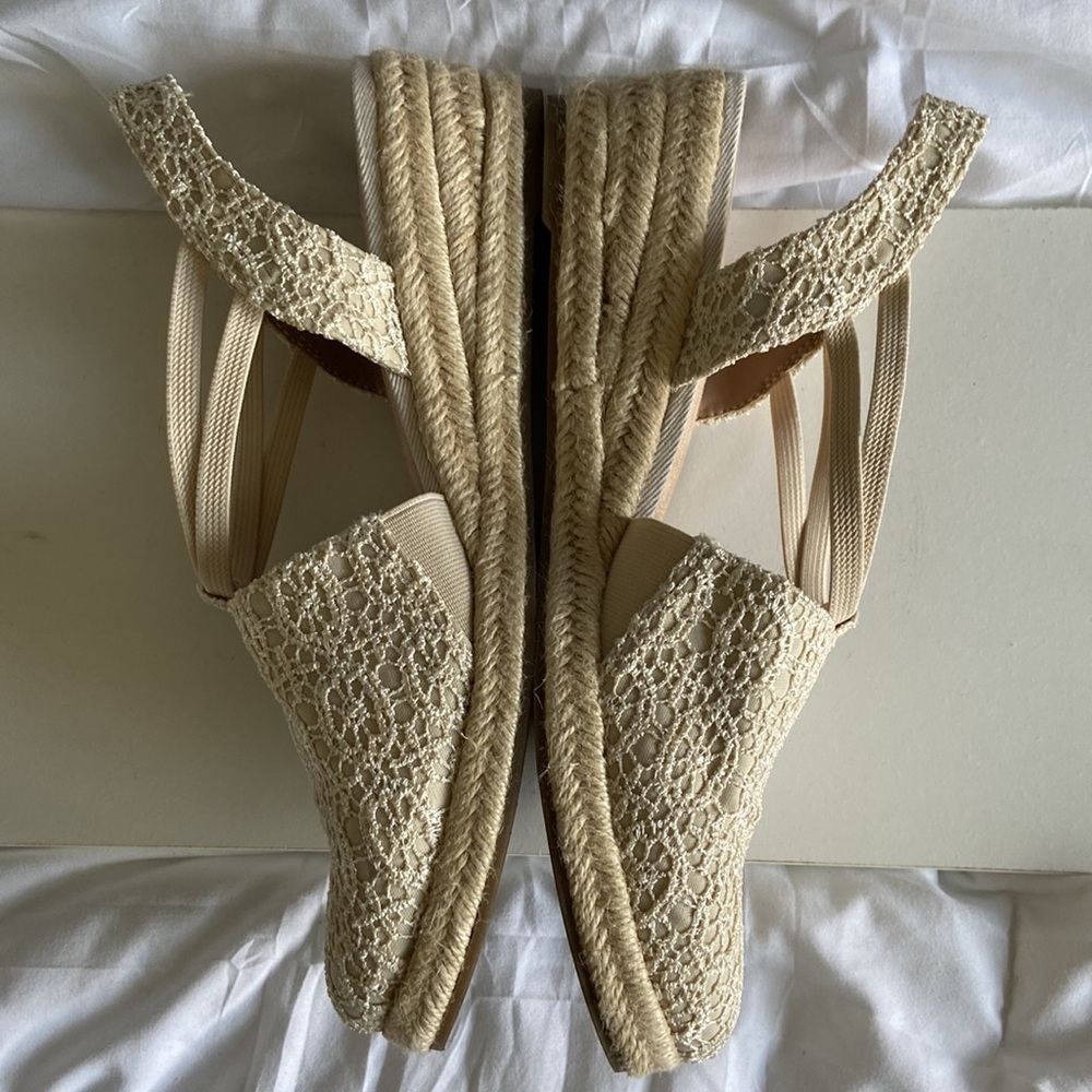 Life Stride Women’s Espadrilles Size 9.5 EUC Beige - Picture 3 of 8